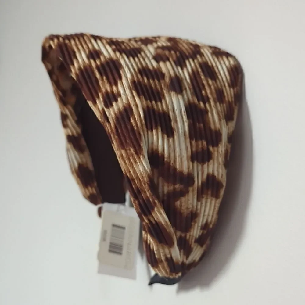 NWT Leopard Print Headband